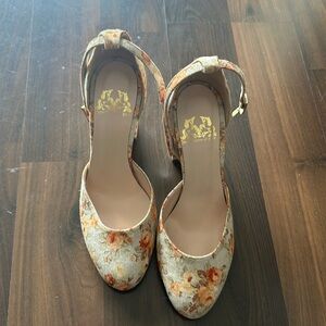 NWOB beautiful block heels from Greece